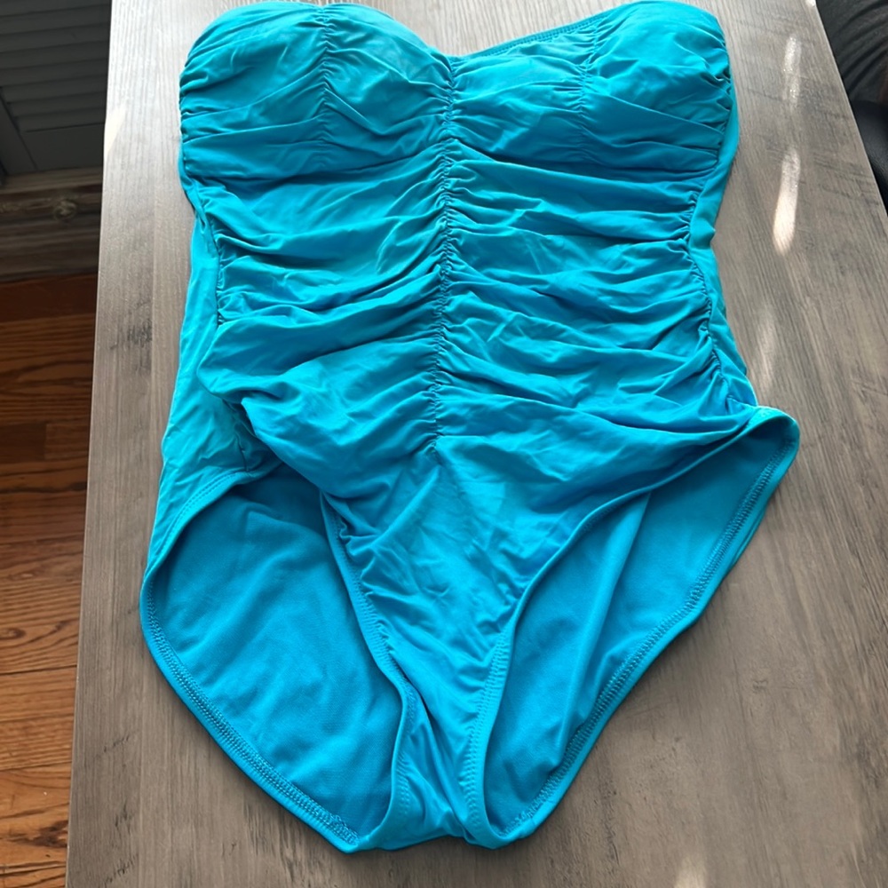 Ana one piece strapless swimsuit
